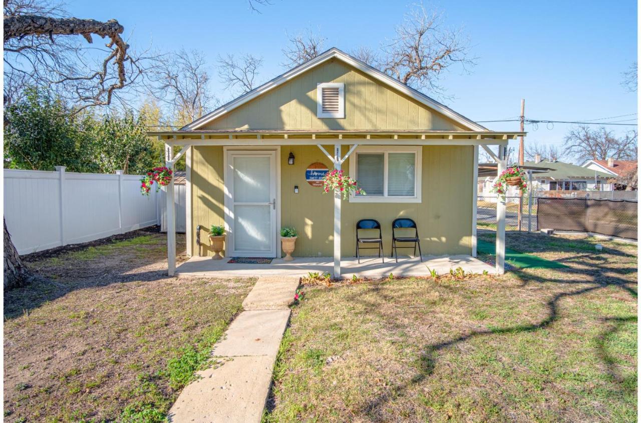 Stunning Cozy Downtown Guesthouse San Antonio Extérieur photo