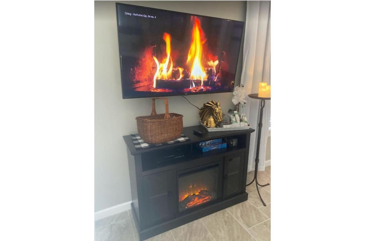 Stunning Cozy Downtown Guesthouse San Antonio Extérieur photo